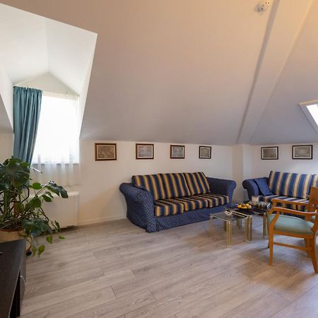 Villa Fontana Trogir Exterior foto