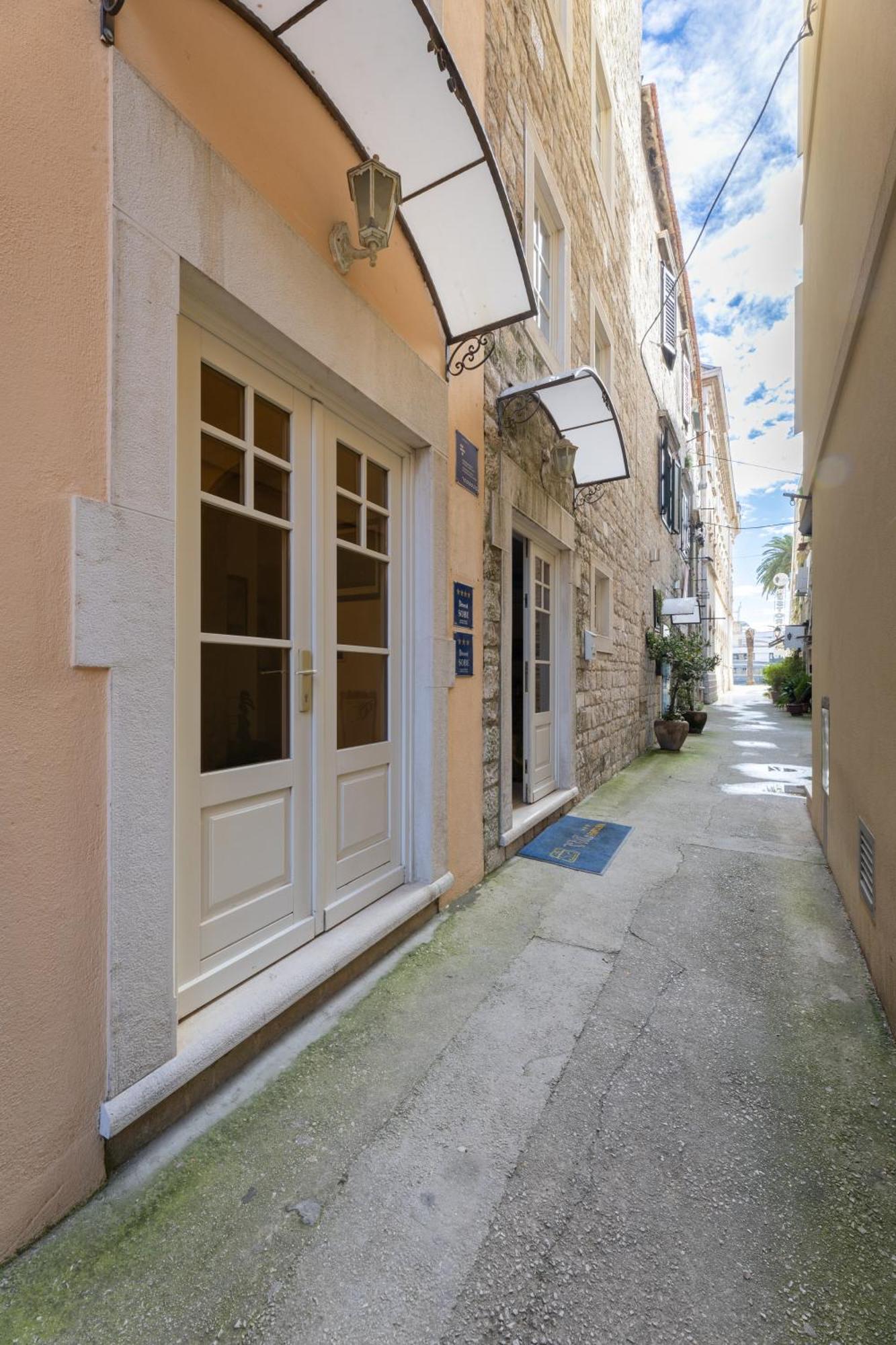 Villa Fontana Trogir Exterior foto